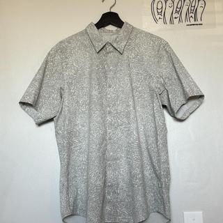 Lululemon Gray Abstract Pattern Button